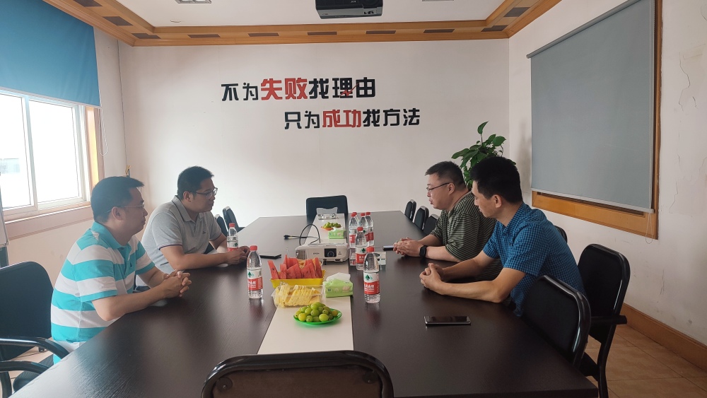 Zhejiang Universitetinin şirkətimizi ziyarət etmək və rəhbərlik etmək üçün görkəmli gənc istedadları qarşılayın